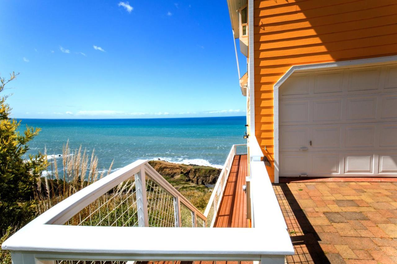 Amazing Oceanview 2 Bedroom Oceanfront! By Oceanviewhottubs Shelter Cove, Ca Tesla Ev Station Esterno foto